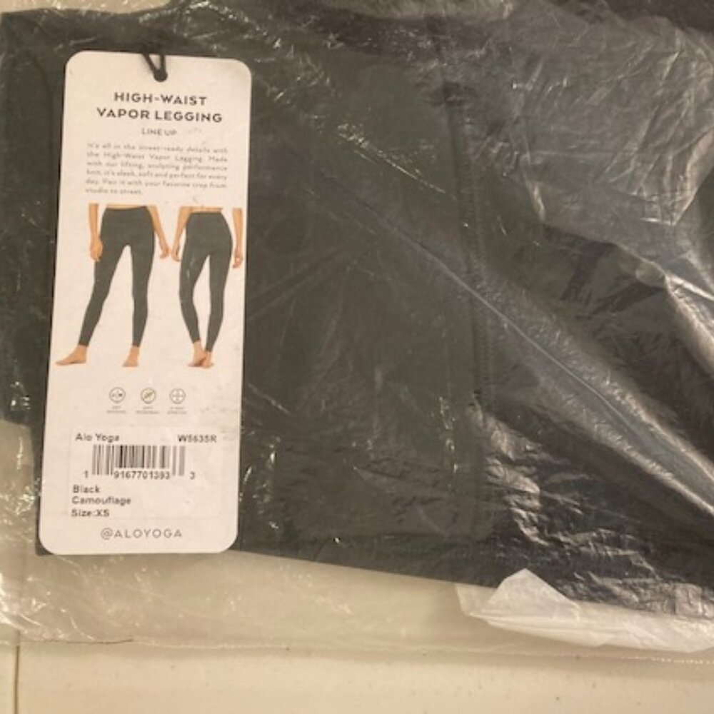 BRAND NEW:  -Alo Yoga High-Waist Camo Vapor Legging - Size Small - Picture 4 of 5